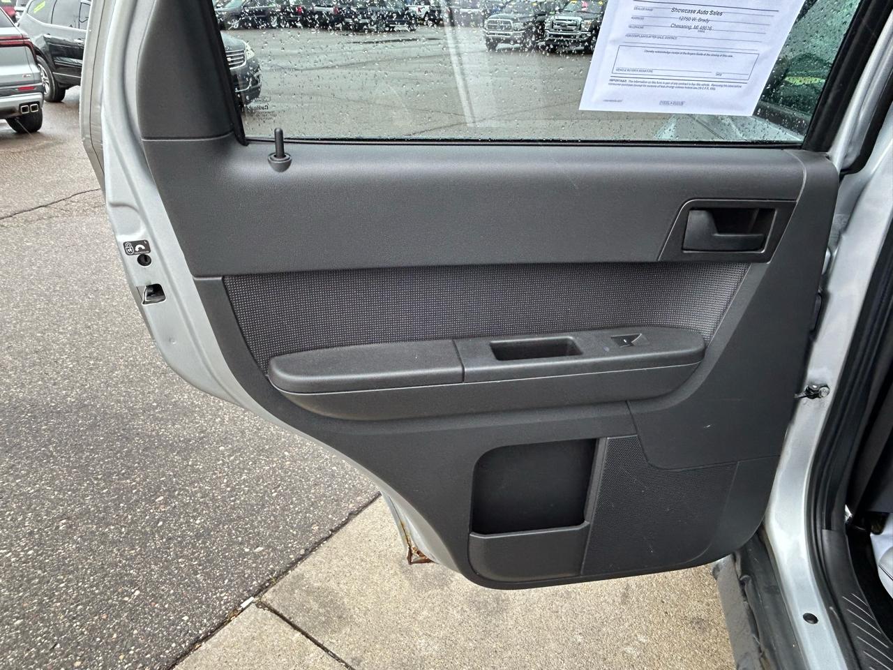 Ford Escape 4WD 4dr XLT 2012