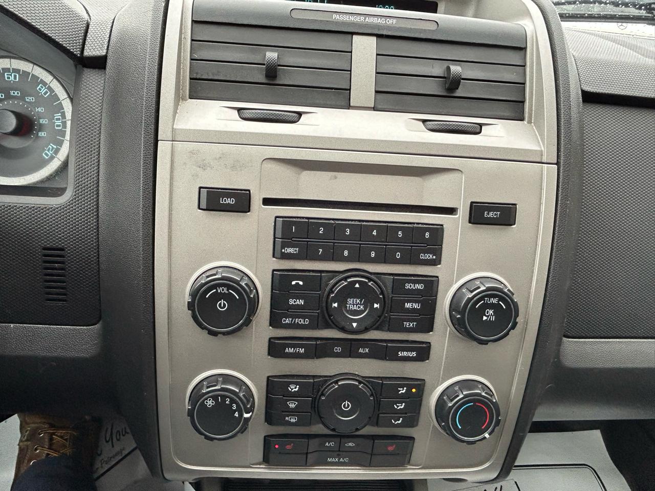 Ford Escape 4WD 4dr XLT 2012