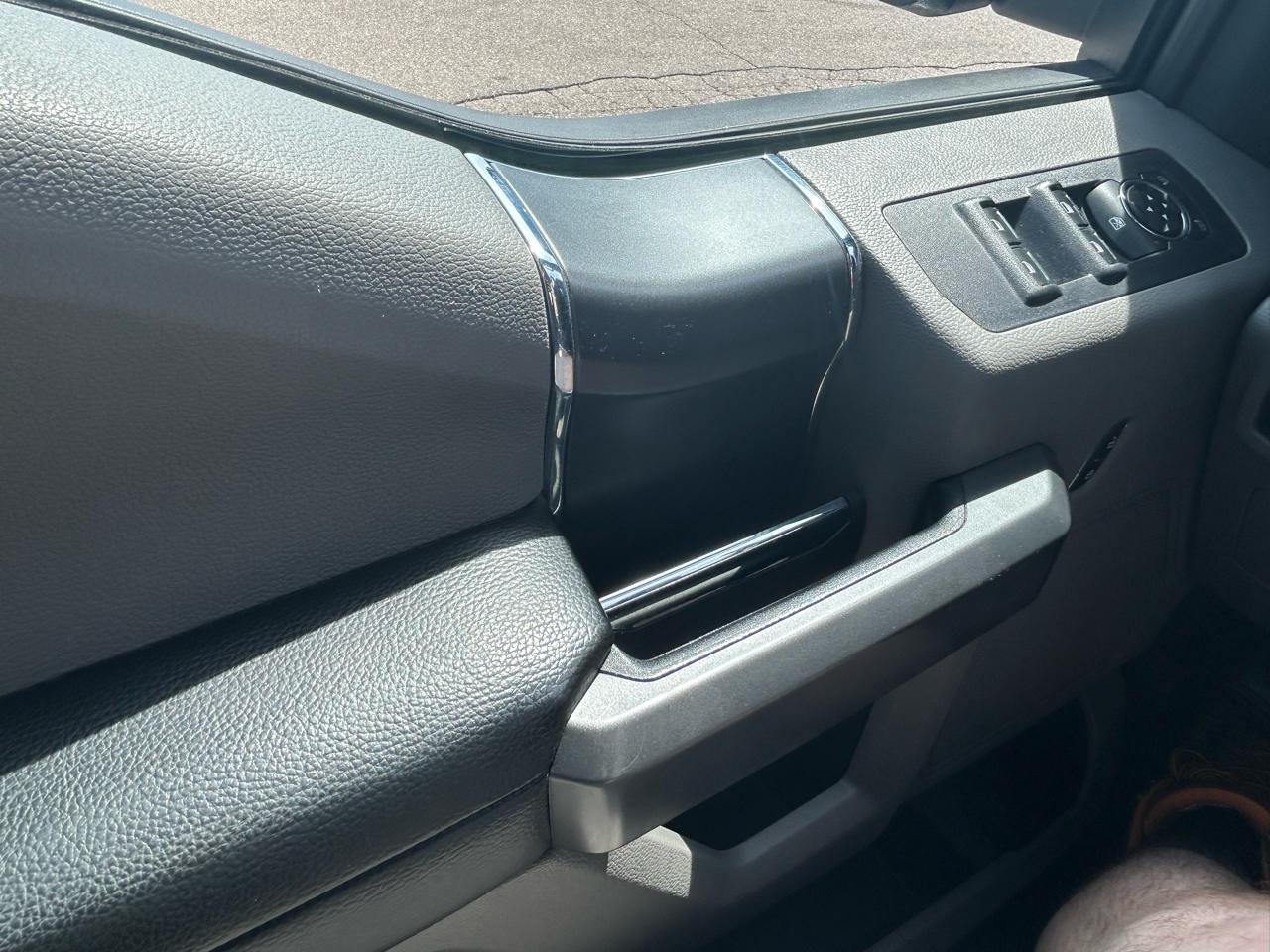 Ford F-150 Lariat SuperCrew 5.5-ft. Bed 4WD 2016