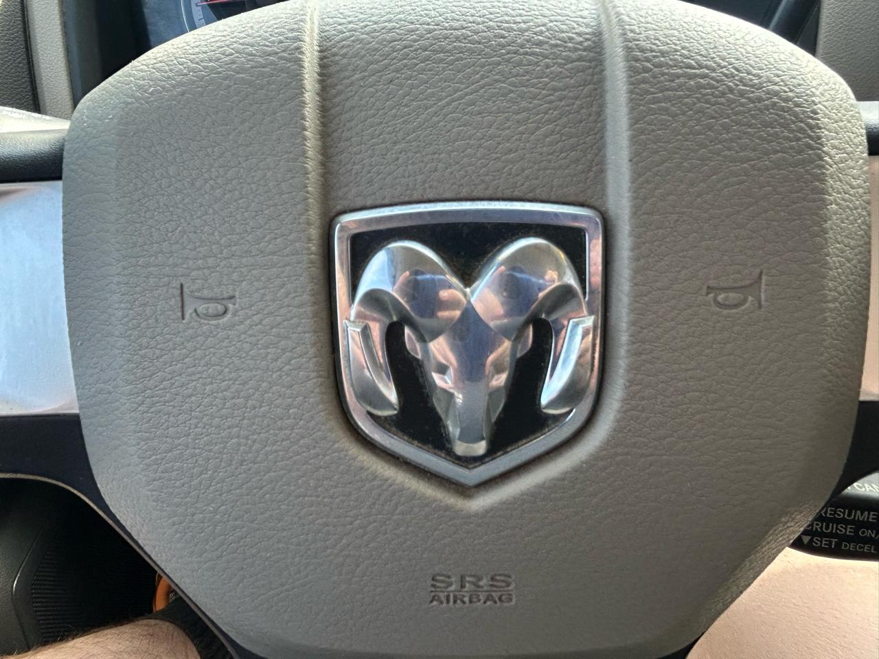 Dodge Ram 1500 SLT Crew Cab 4WD 2009