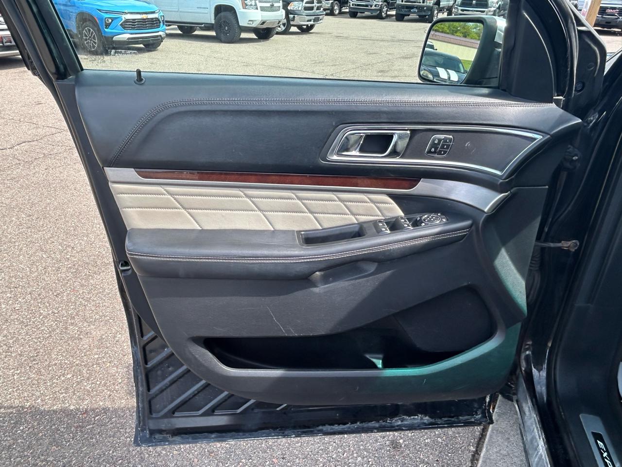 Ford Explorer Platinum AWD 2016