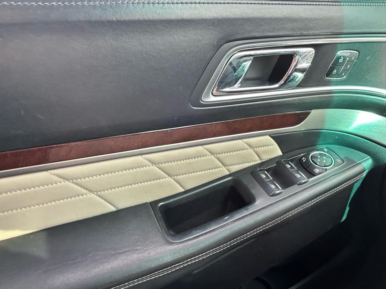 Ford Explorer Platinum AWD 2016