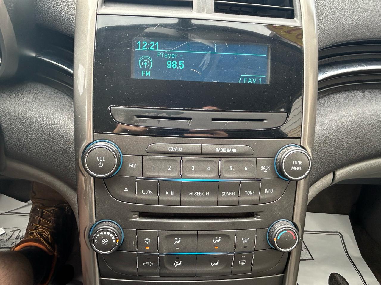 Chevrolet Malibu LS 2013