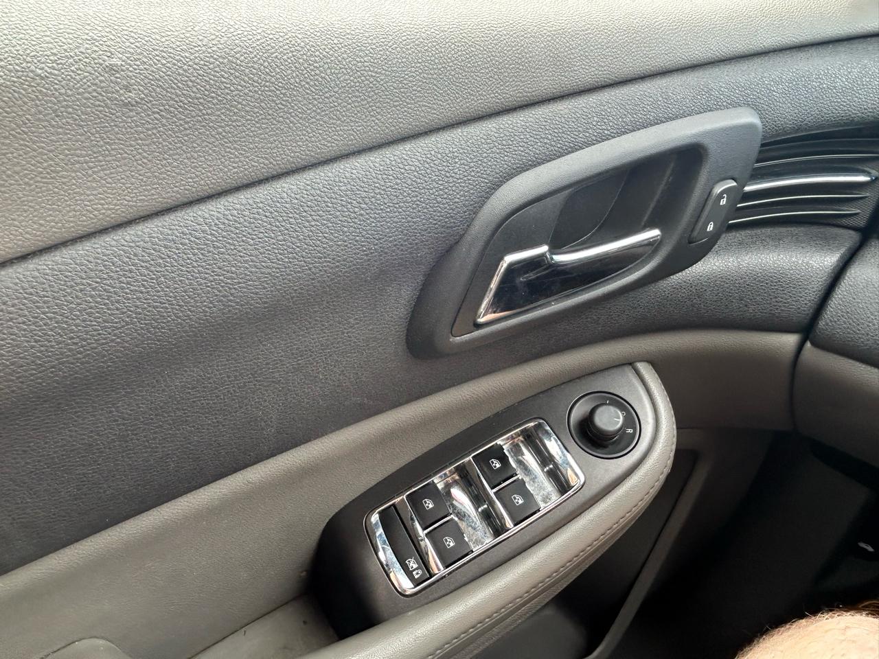 Chevrolet Malibu LS 2013