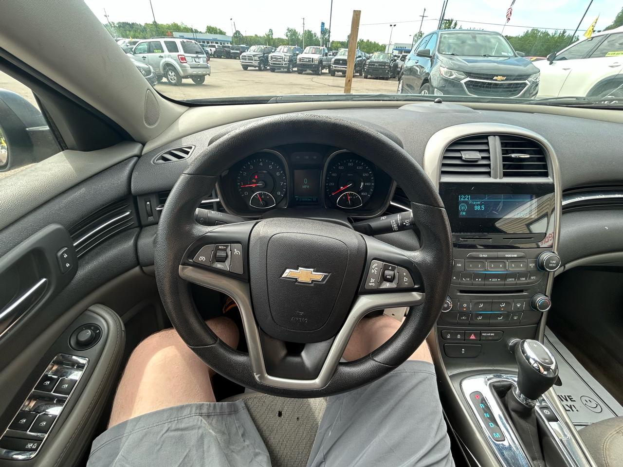 Chevrolet Malibu LS 2013