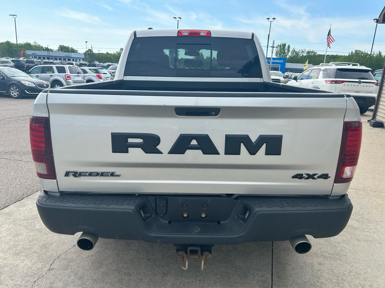 RAM 1500 Rebel Crew Cab SWB 4WD 2016