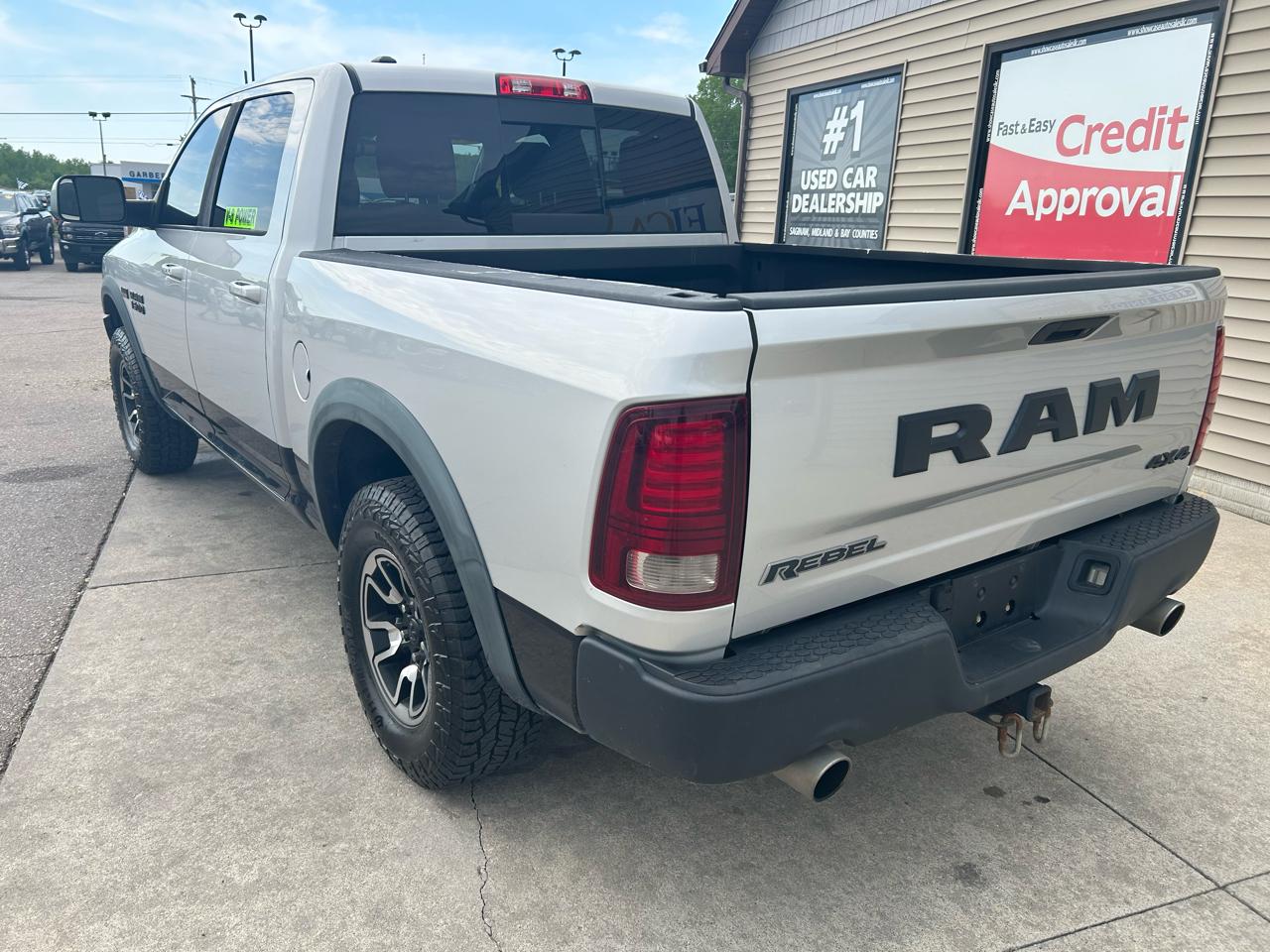 RAM 1500 Rebel Crew Cab SWB 4WD 2016