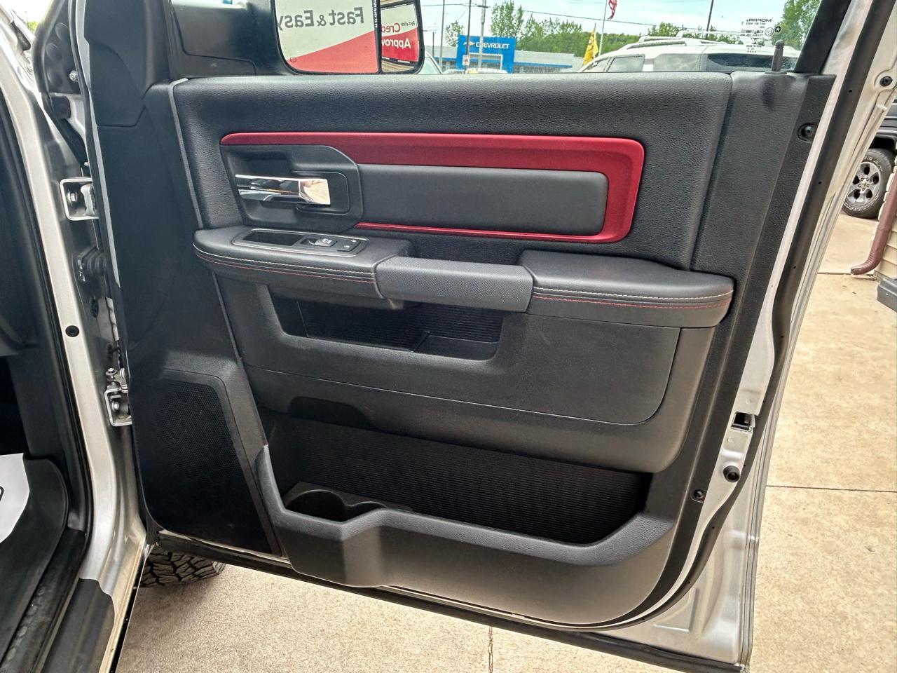 RAM 1500 Rebel Crew Cab SWB 4WD 2016
