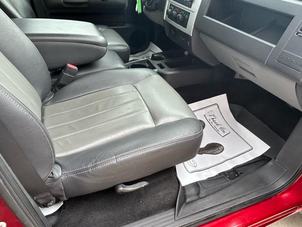 Dodge Dakota Laramie Crew Cab 4WD 2008