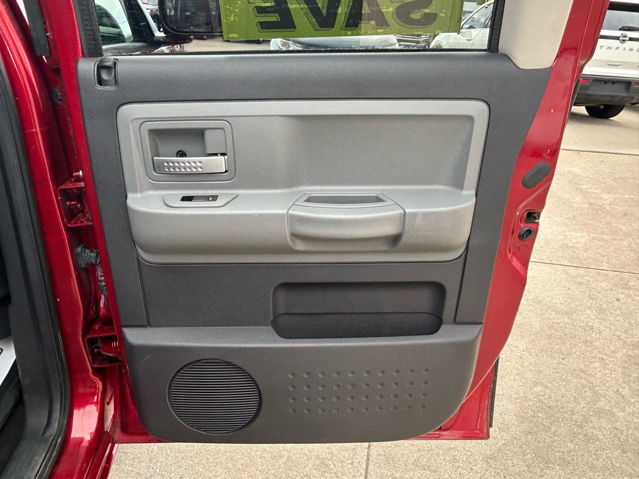 Dodge Dakota Laramie Crew Cab 4WD 2008