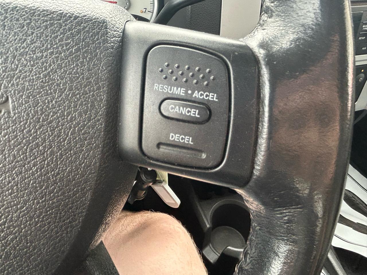 Dodge Dakota Laramie Crew Cab 4WD 2008