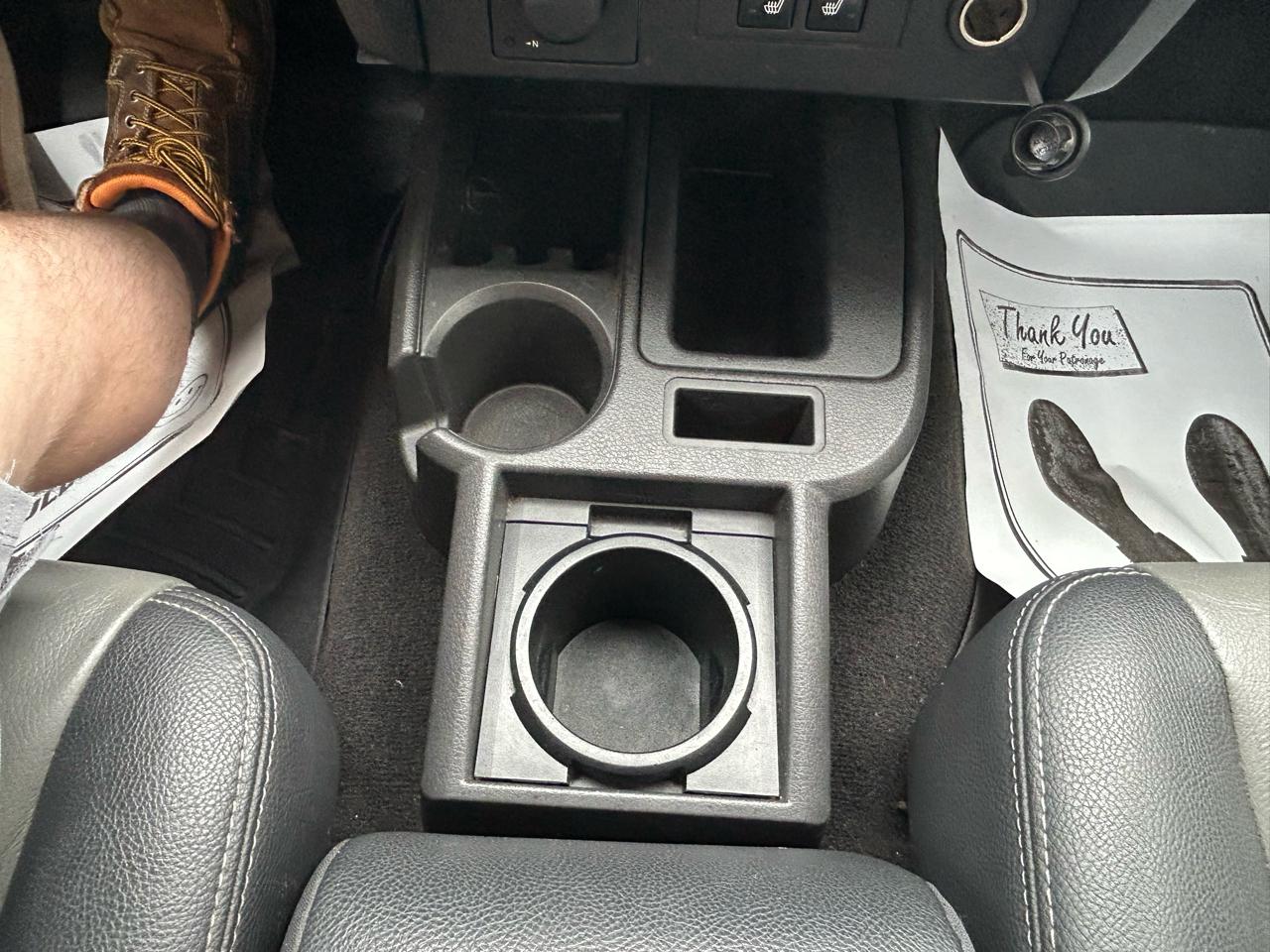 Dodge Dakota Laramie Crew Cab 4WD 2008