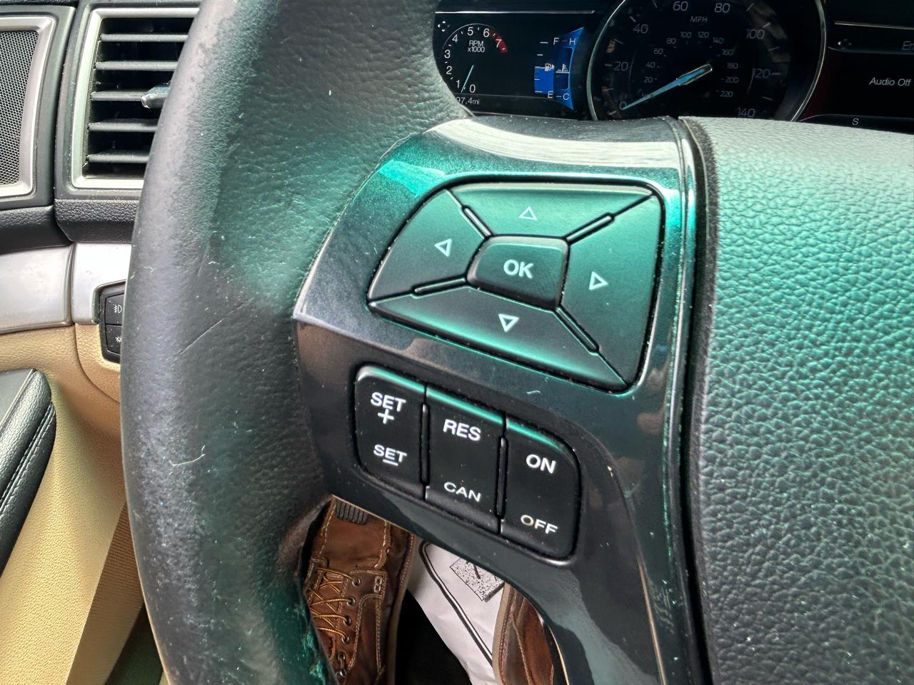 Ford Explorer XLT 4WD 2016