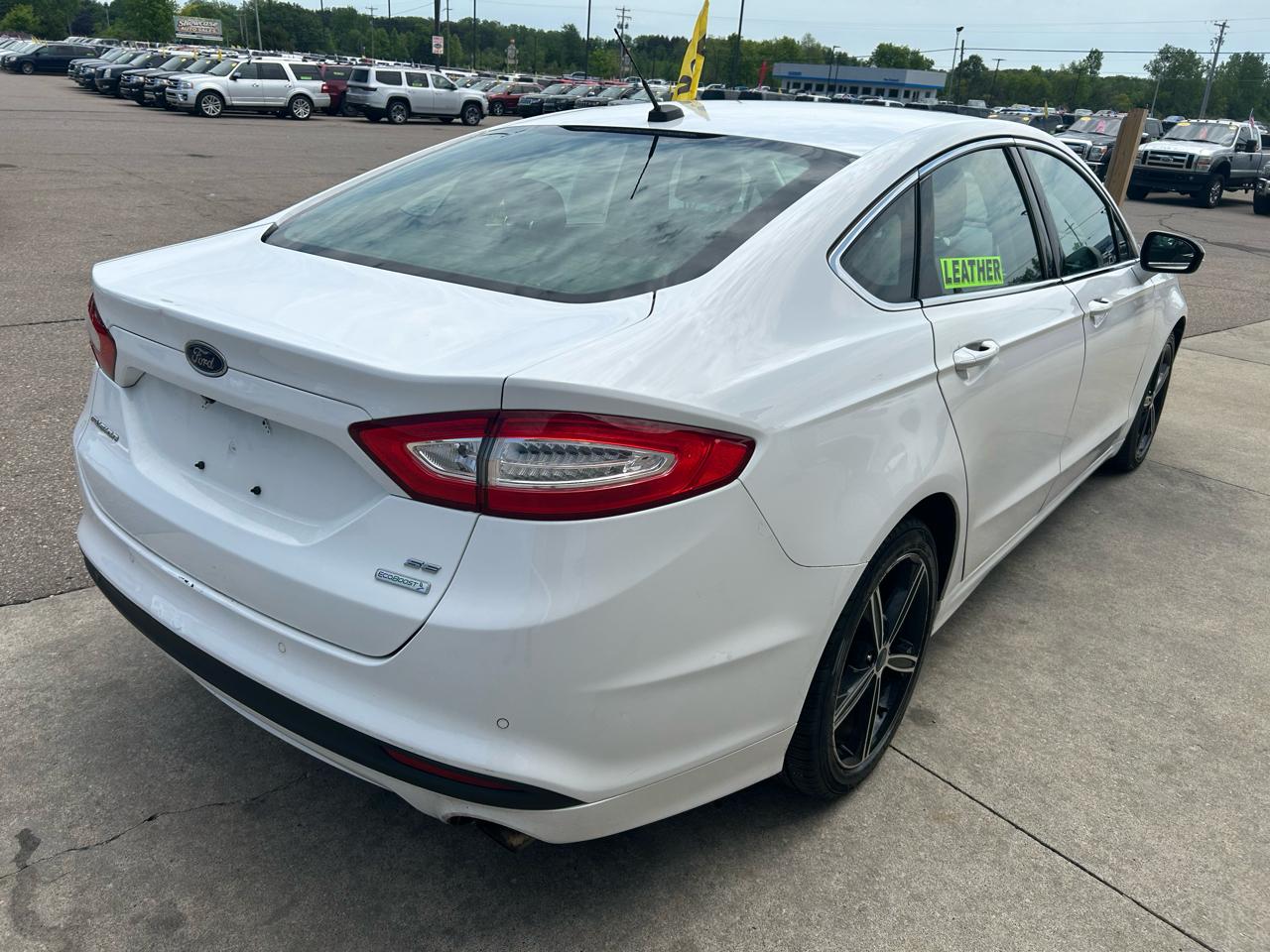 Ford Fusion SE 2015