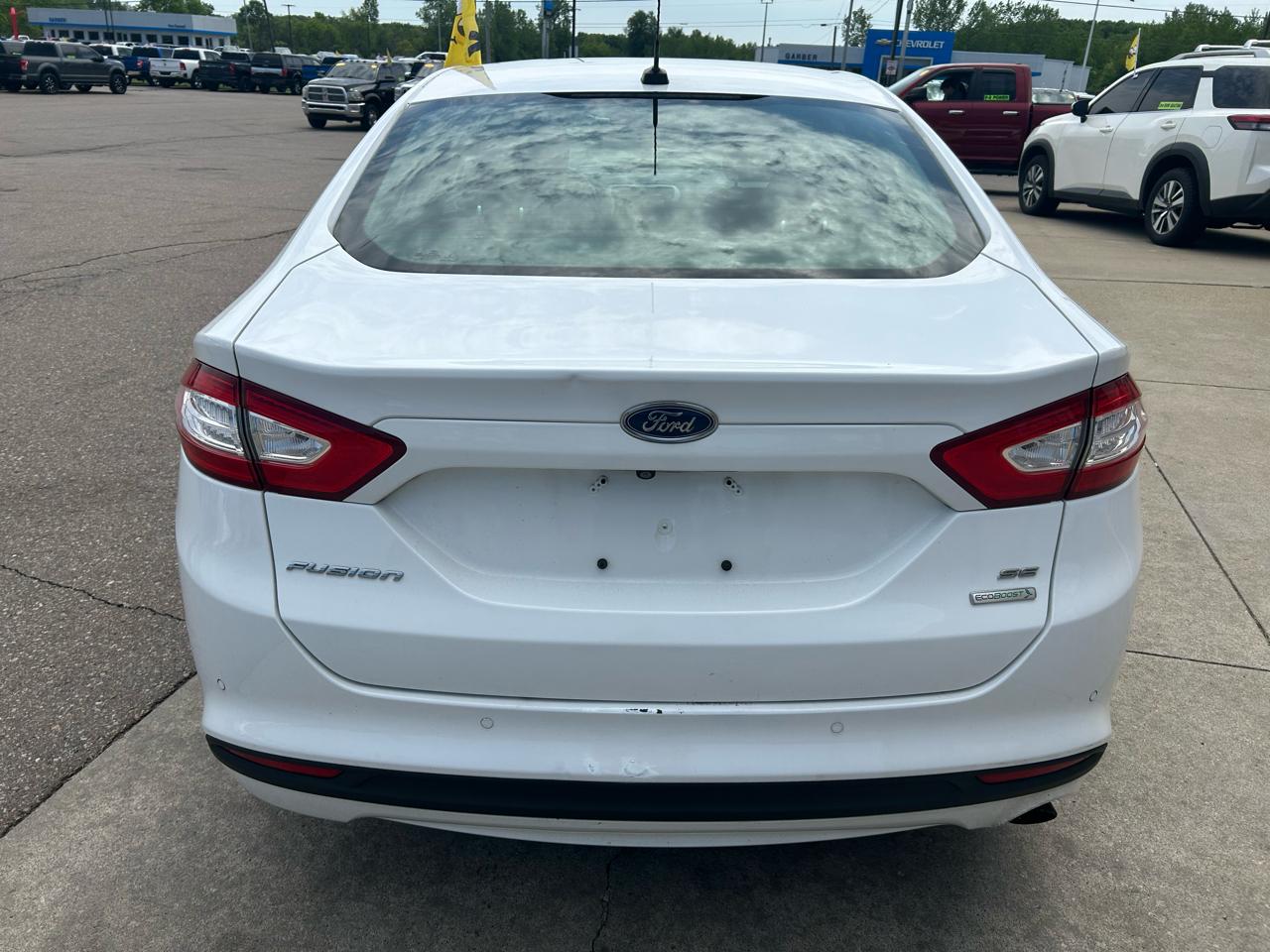 Ford Fusion SE 2015