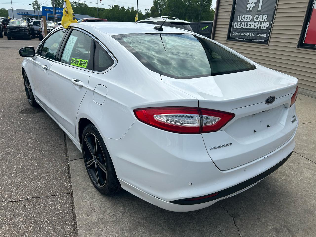Ford Fusion SE 2015