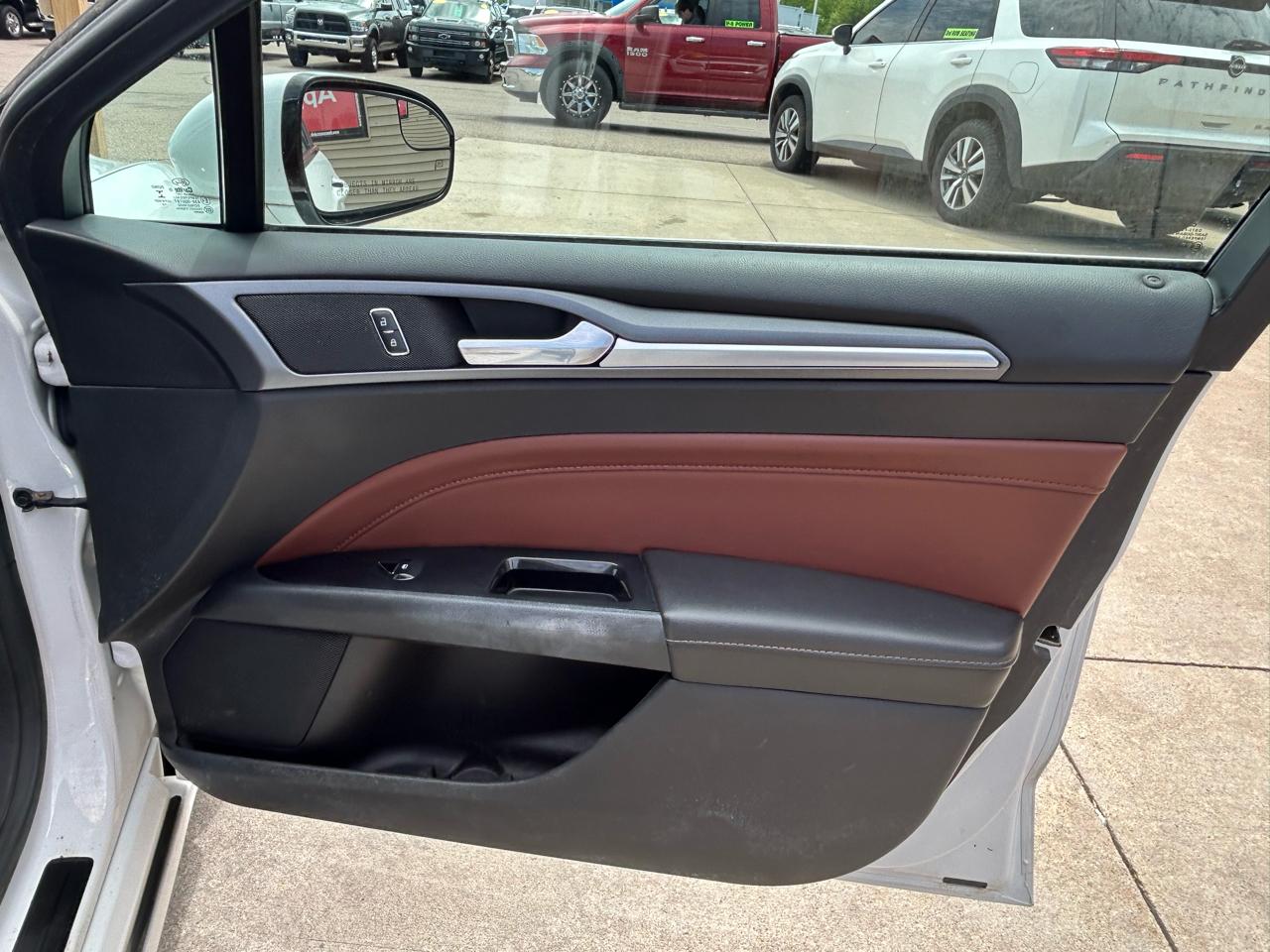 Ford Fusion SE 2015
