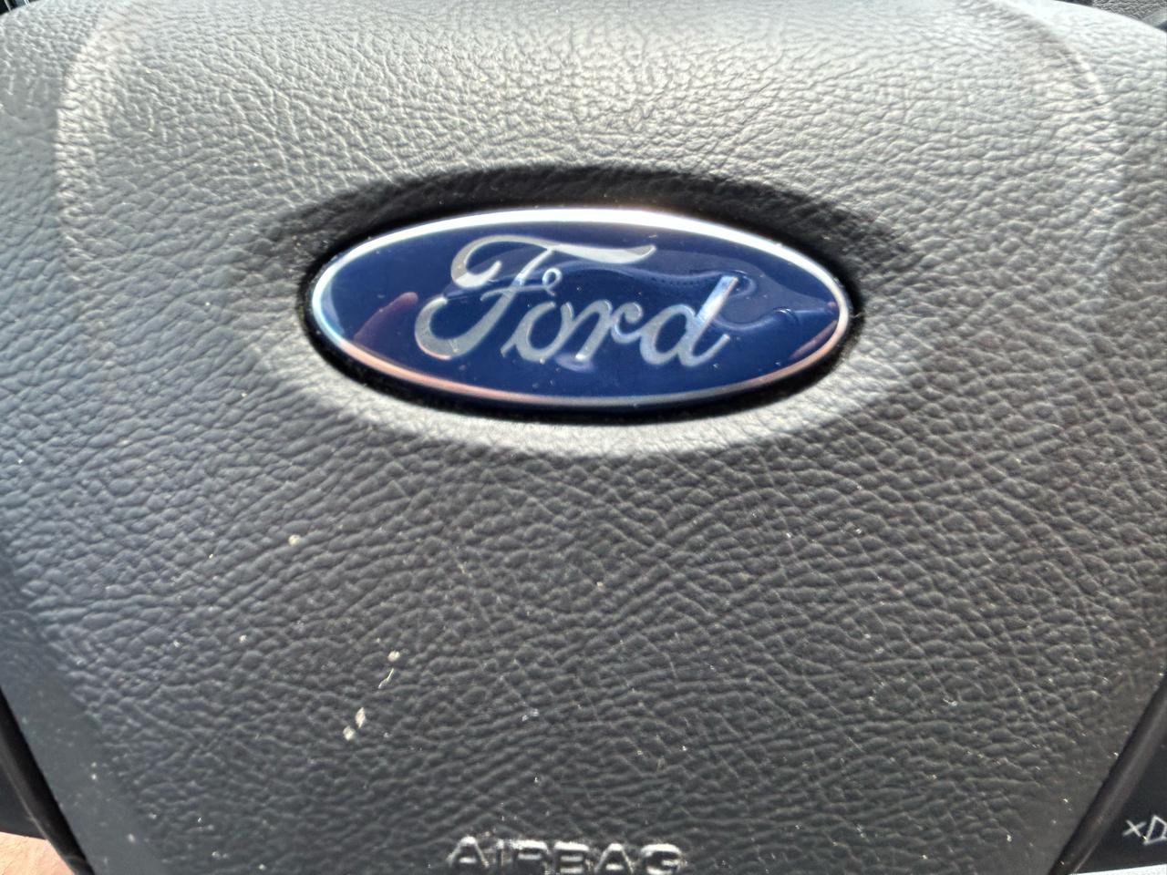 Ford Fusion SE 2015