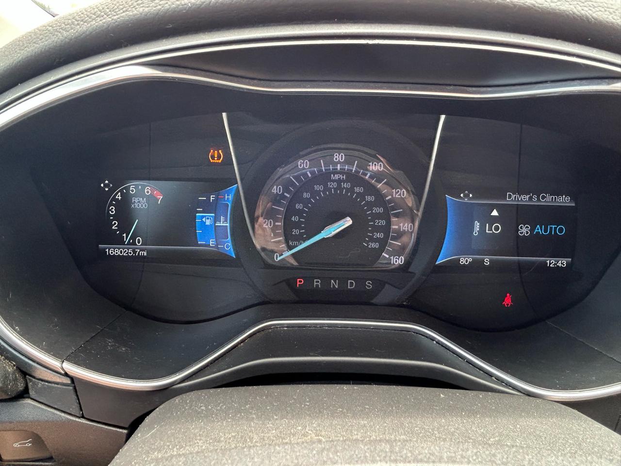 Ford Fusion SE 2015