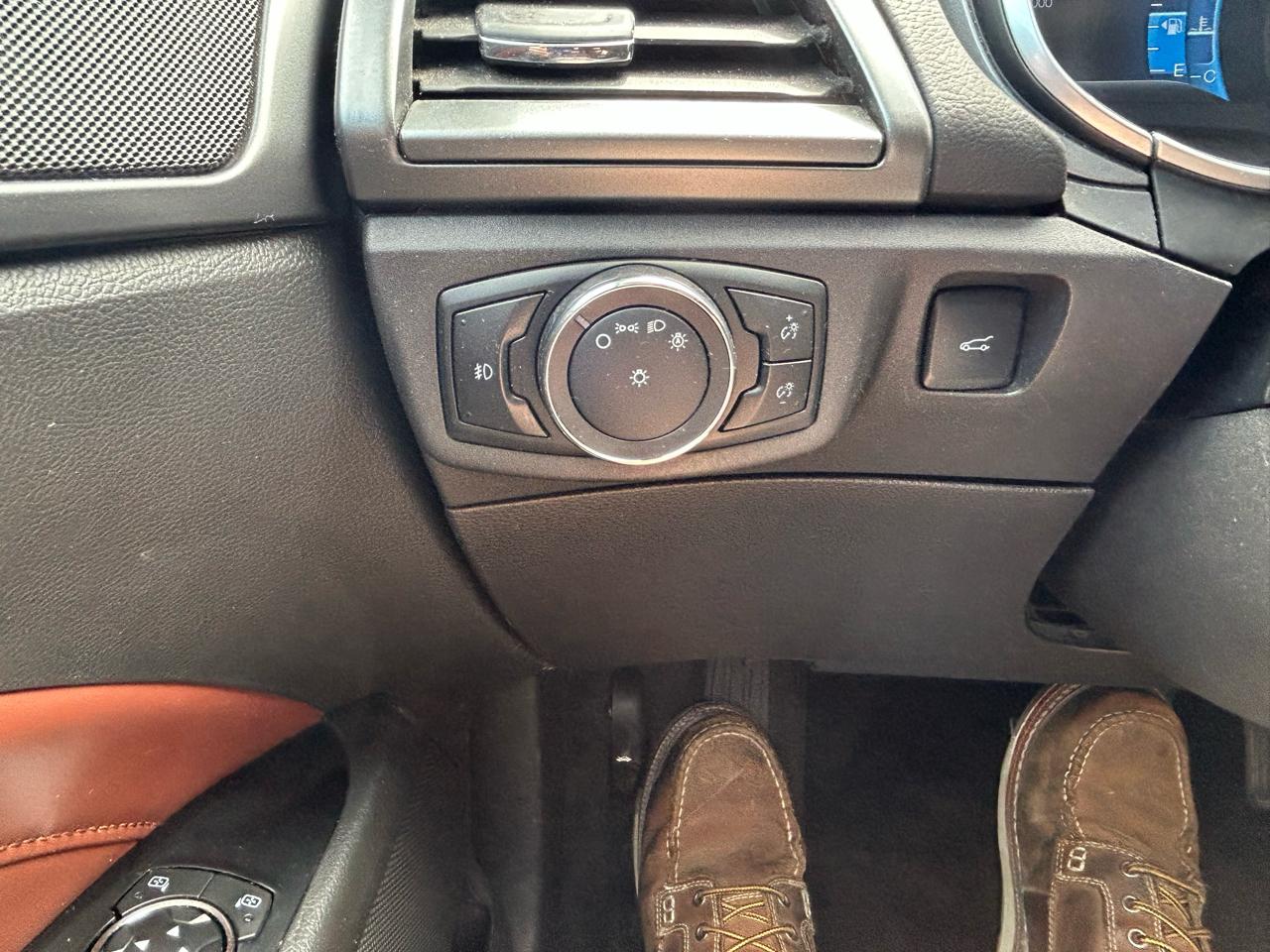 Ford Fusion SE 2015