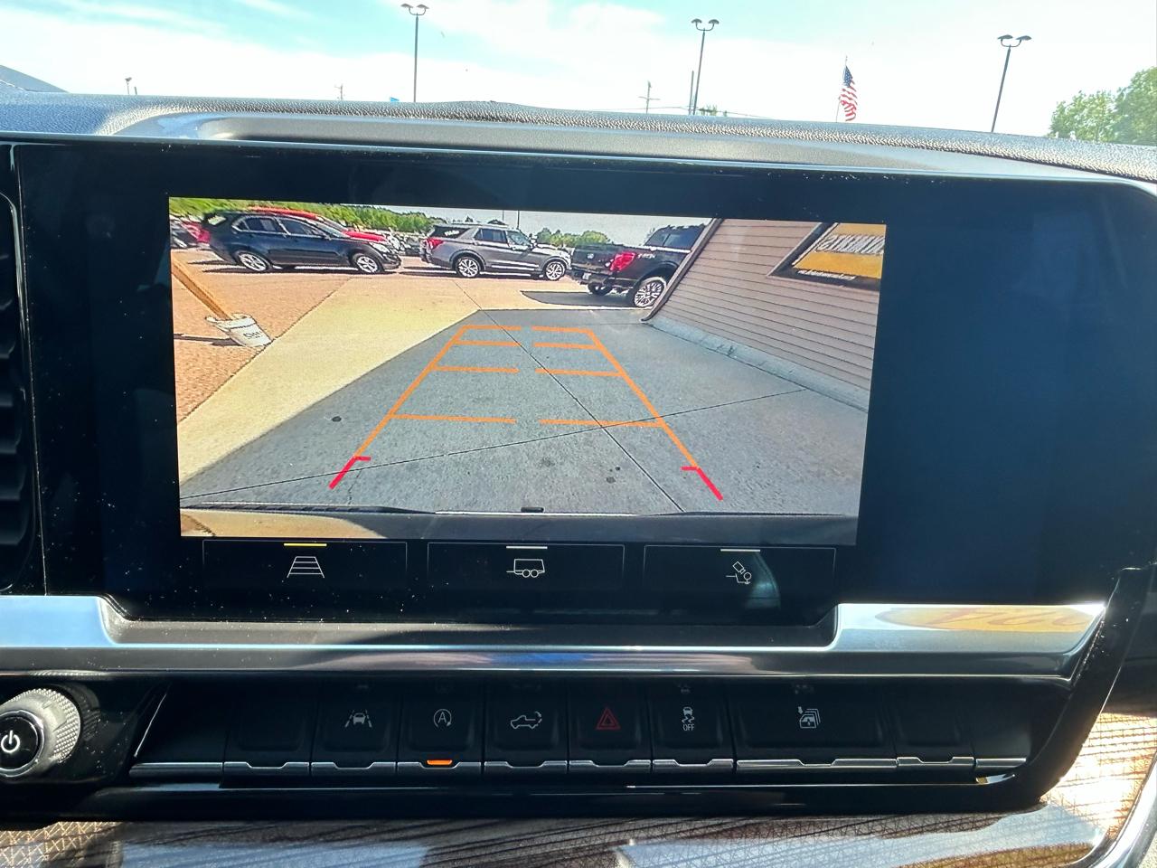 Chevrolet Silverado 1500 LT Crew Cab 4WD 2024