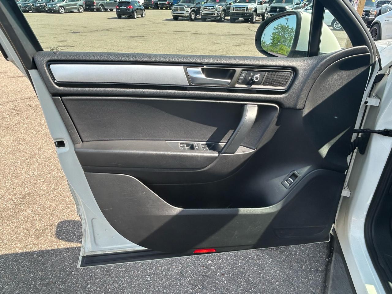 Volkswagen Touareg VR6 FSI 2011