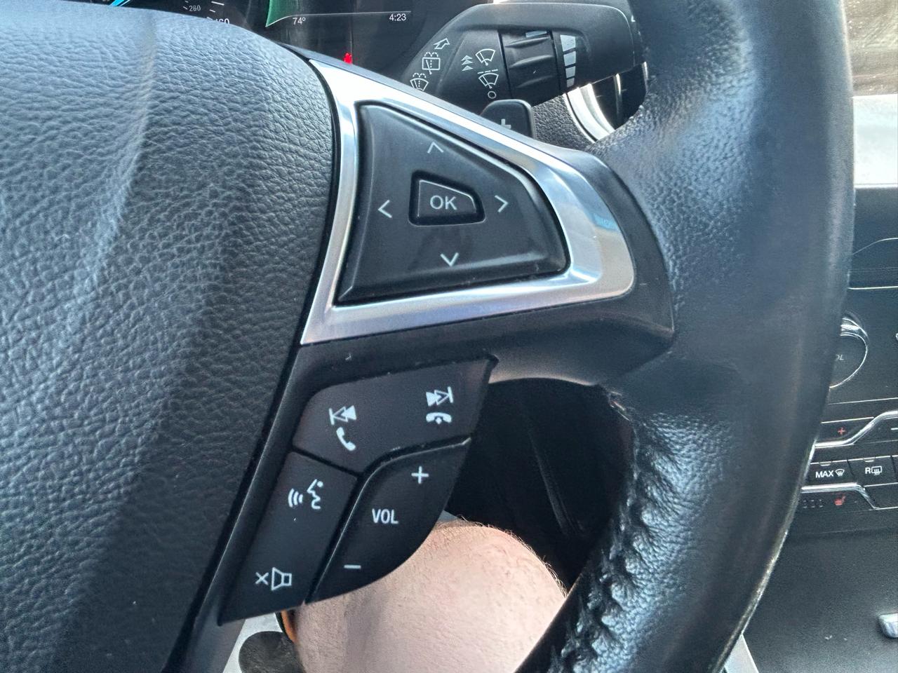 Ford Edge SEL FWD 2015