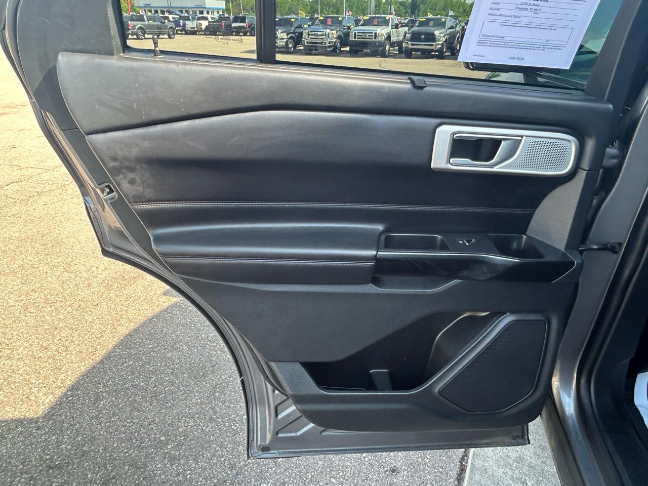 Ford Explorer Platinum Hybrid AWD 2021
