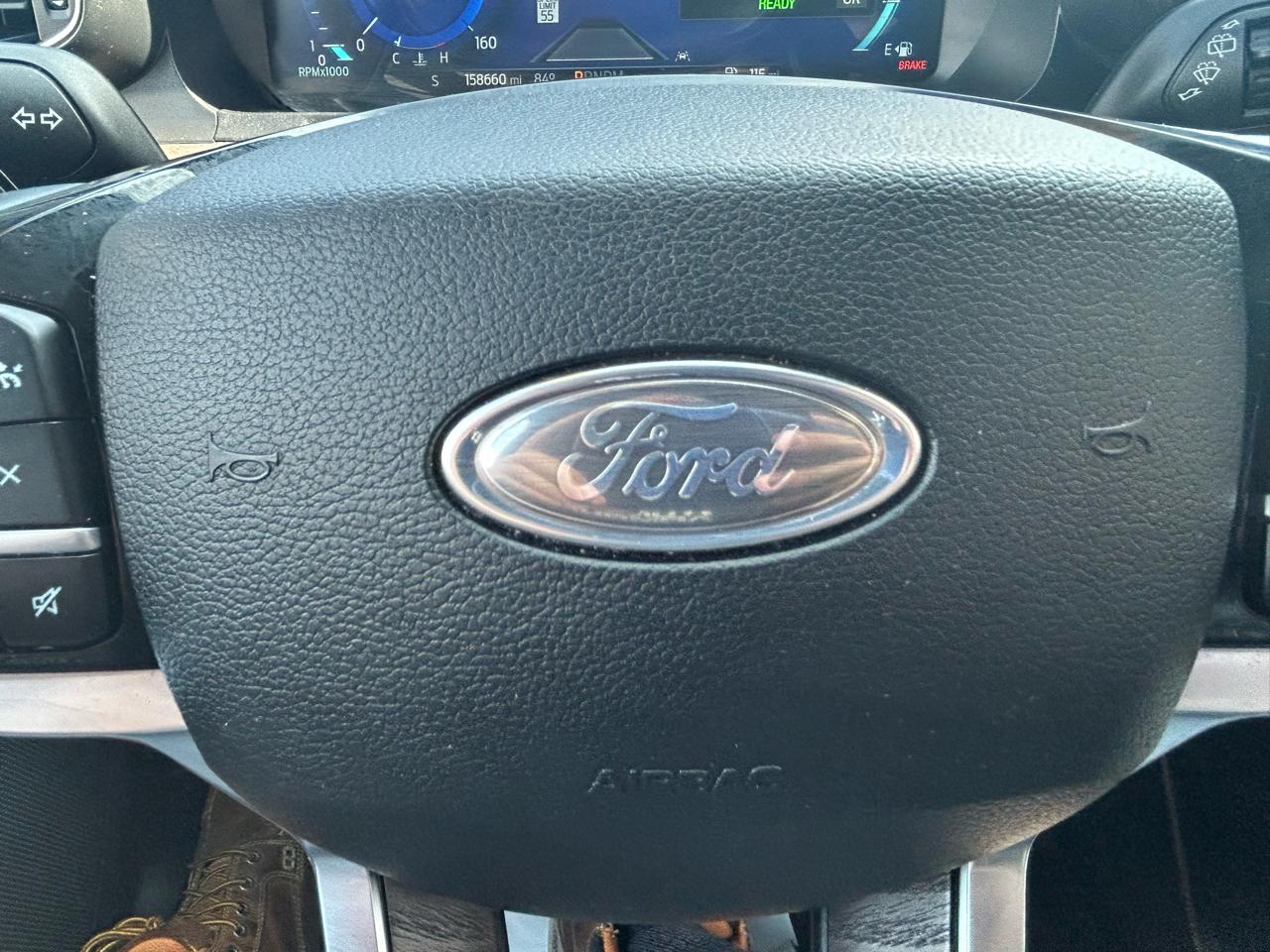 Ford Explorer Platinum Hybrid AWD 2021