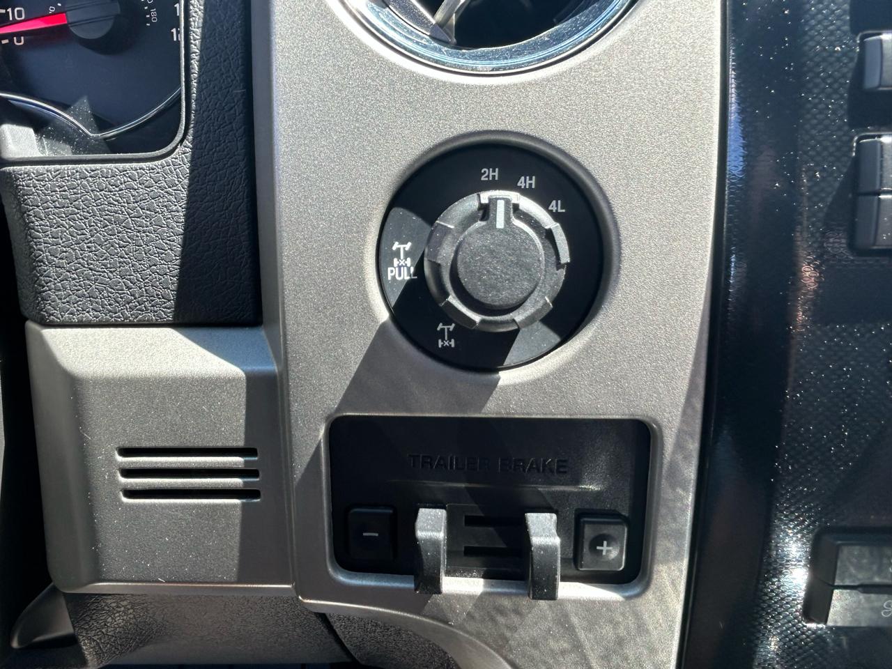 Ford F-150 4WD SuperCrew 145" XL 2012