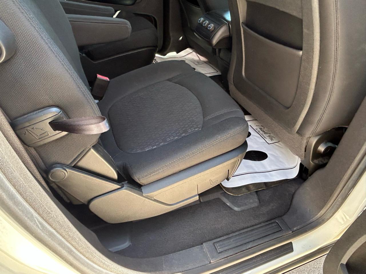 GMC Acadia SLE-2 FWD 2012