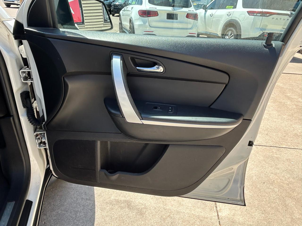 GMC Acadia SLE-2 FWD 2012