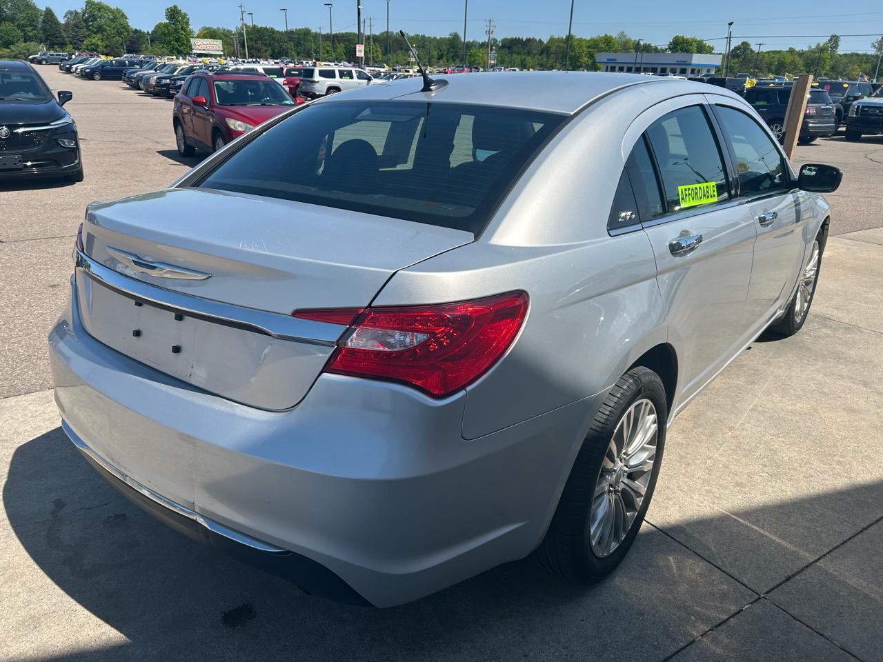 Chrysler 200 Limited 2012