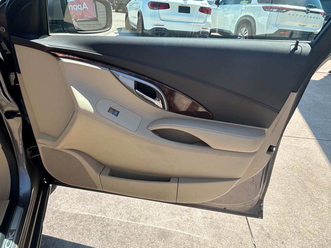 Buick LaCrosse CXL FWD 2011