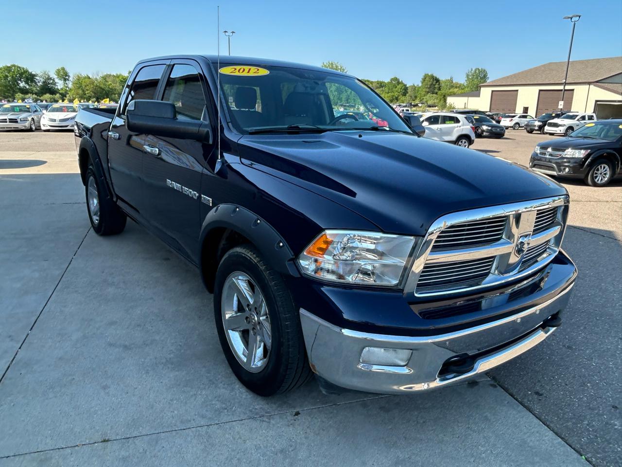 RAM 1500 SLT Crew Cab 4WD 2012