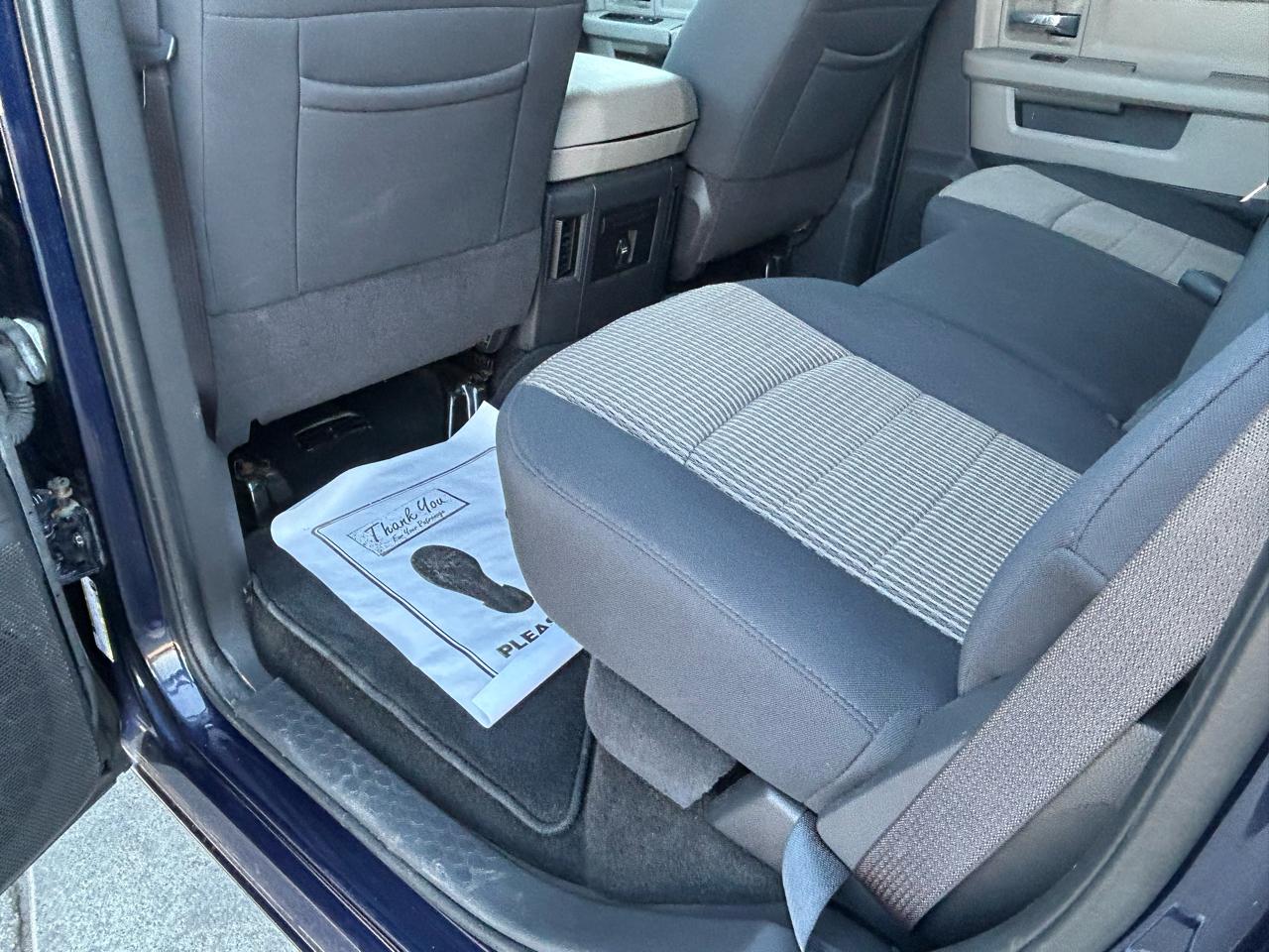 RAM 1500 SLT Crew Cab 4WD 2012