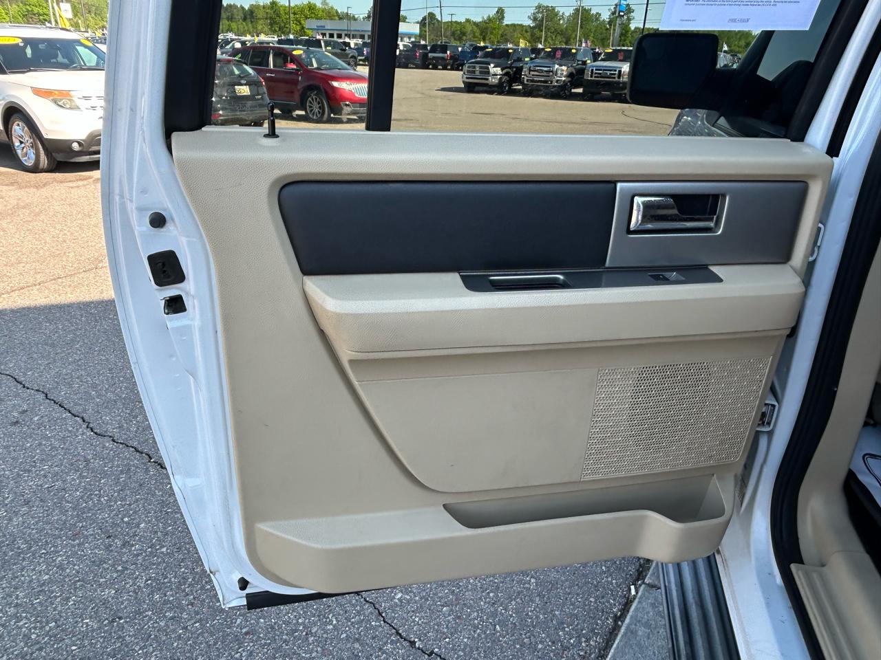 Ford Expedition EL XLT 2WD 2015