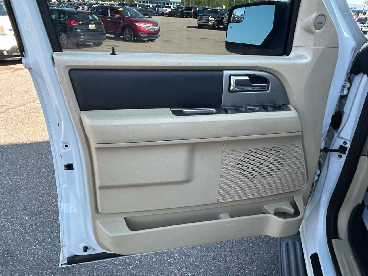 Ford Expedition EL XLT 2WD 2015