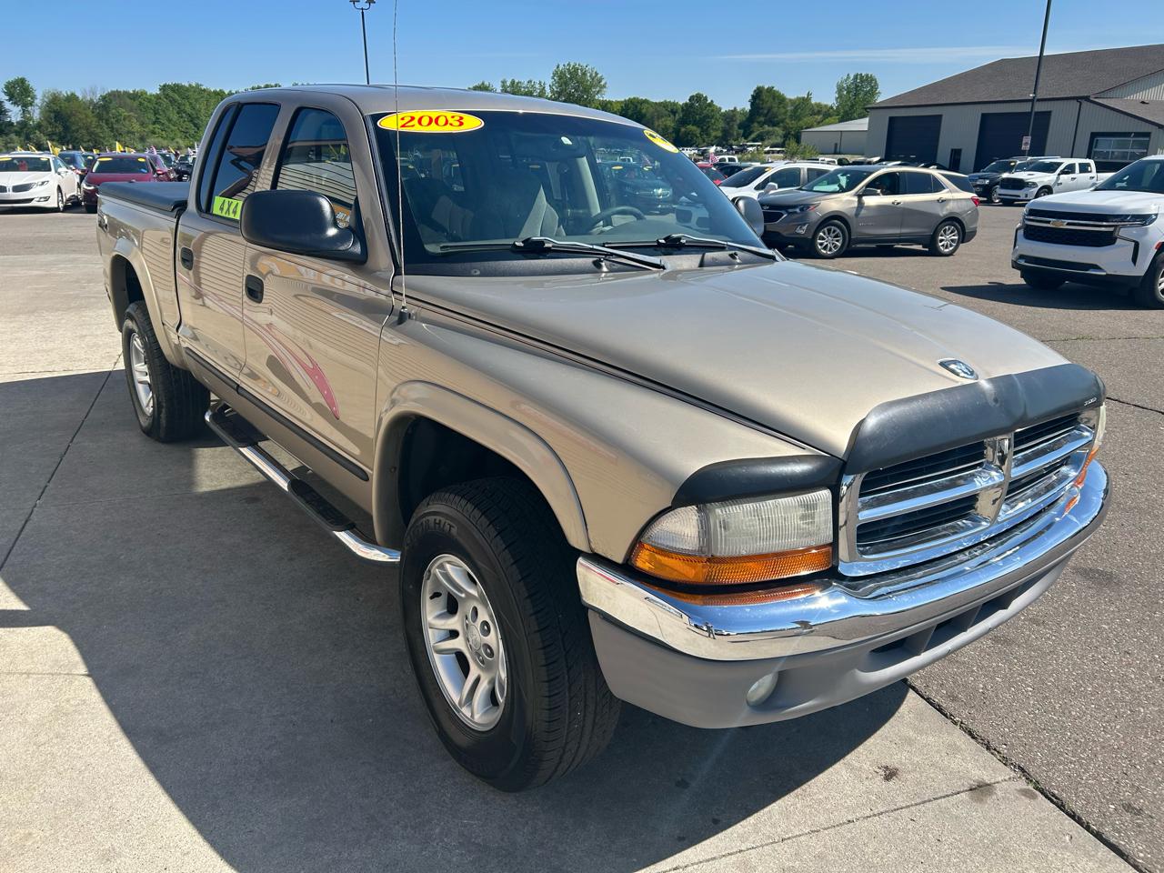 Dodge Dakota 4dr Quad Cab 131" WB 4WD SLT 2003