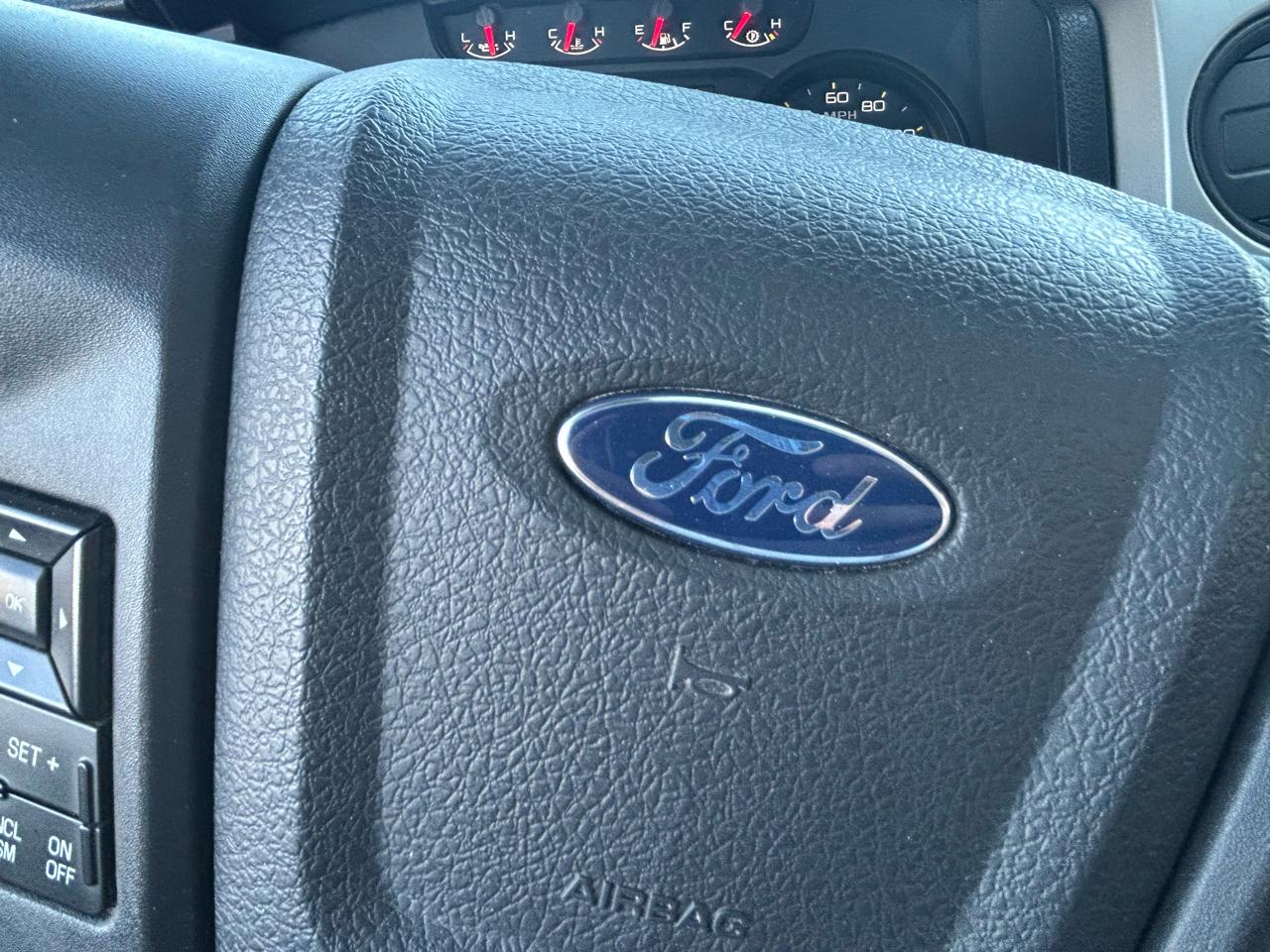 Ford F-150 SVT Raptor SuperCrew 5.5-ft. Bed 4WD 2013