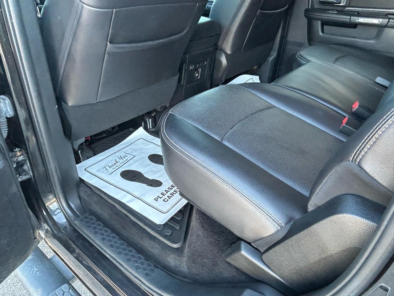 RAM 2500 Laramie Crew Cab SWB 4WD 2016