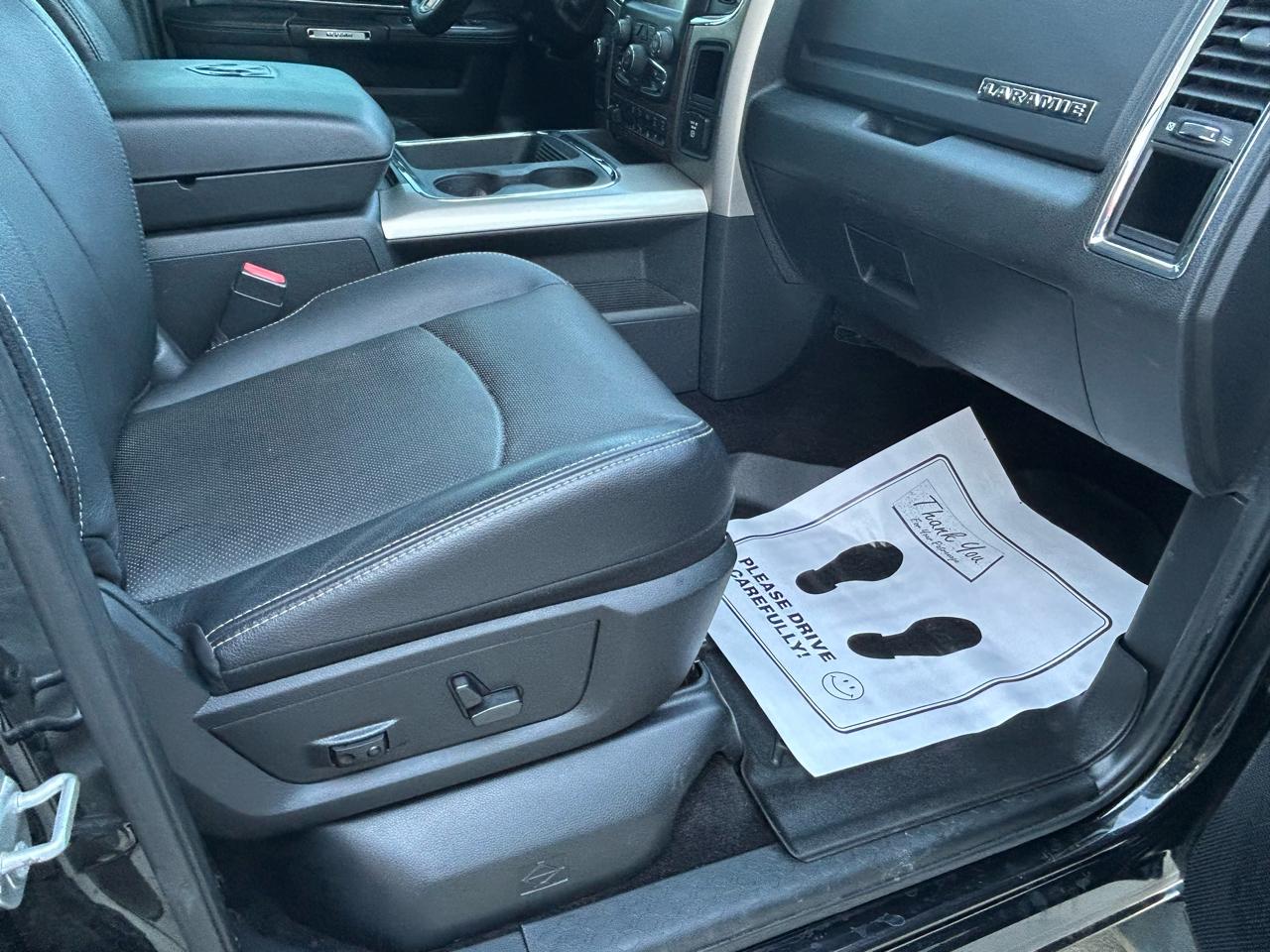 RAM 2500 Laramie Crew Cab SWB 4WD 2016