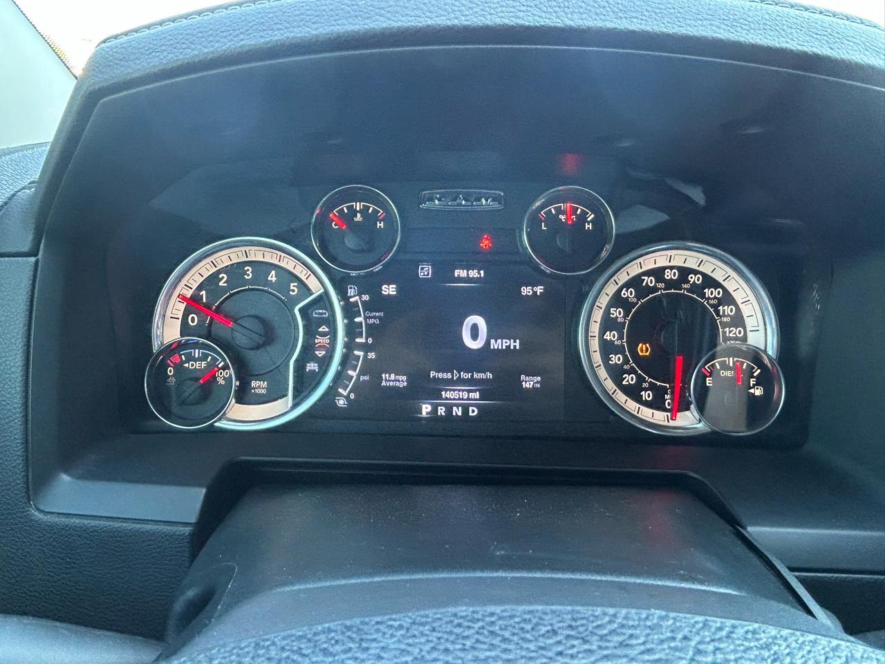 RAM 2500 Laramie Crew Cab SWB 4WD 2016