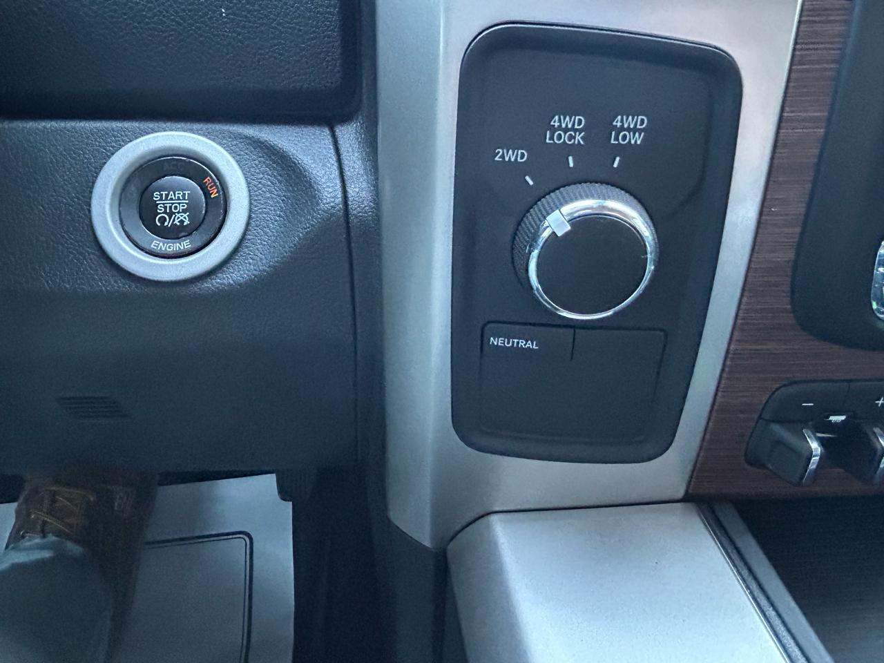 RAM 2500 Laramie Crew Cab SWB 4WD 2016