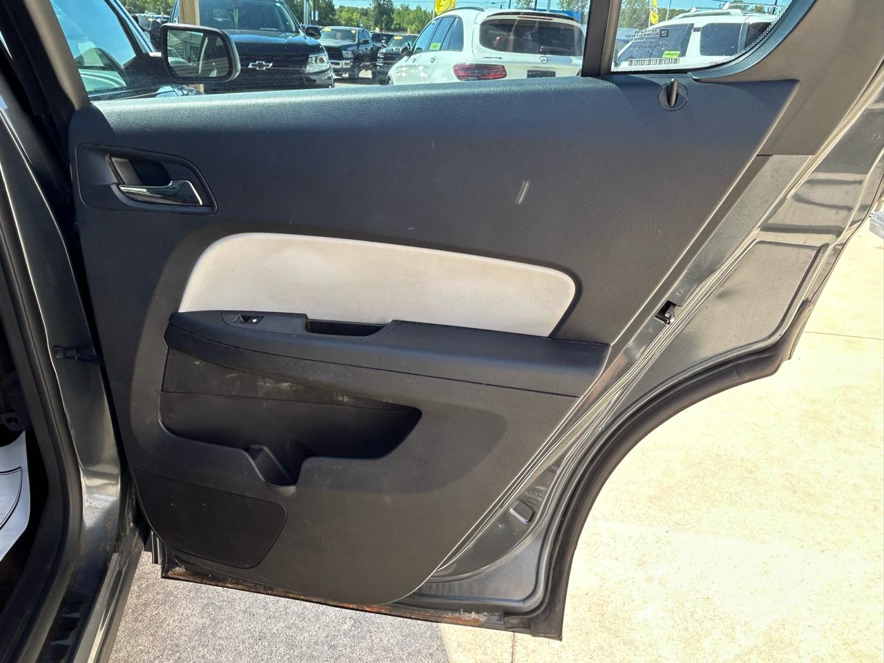 Chevrolet Equinox LS AWD 2011