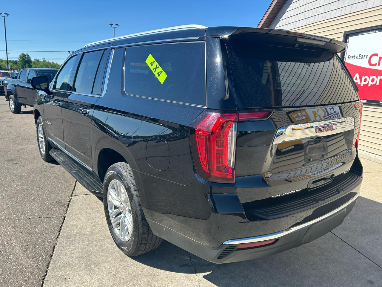 GMC Yukon XL SLT 4WD 2023