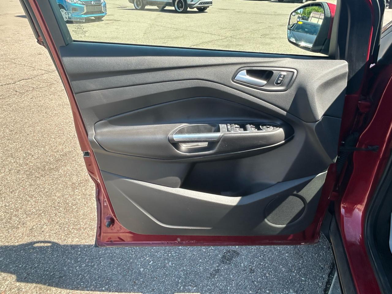 Ford Escape SE FWD 2017