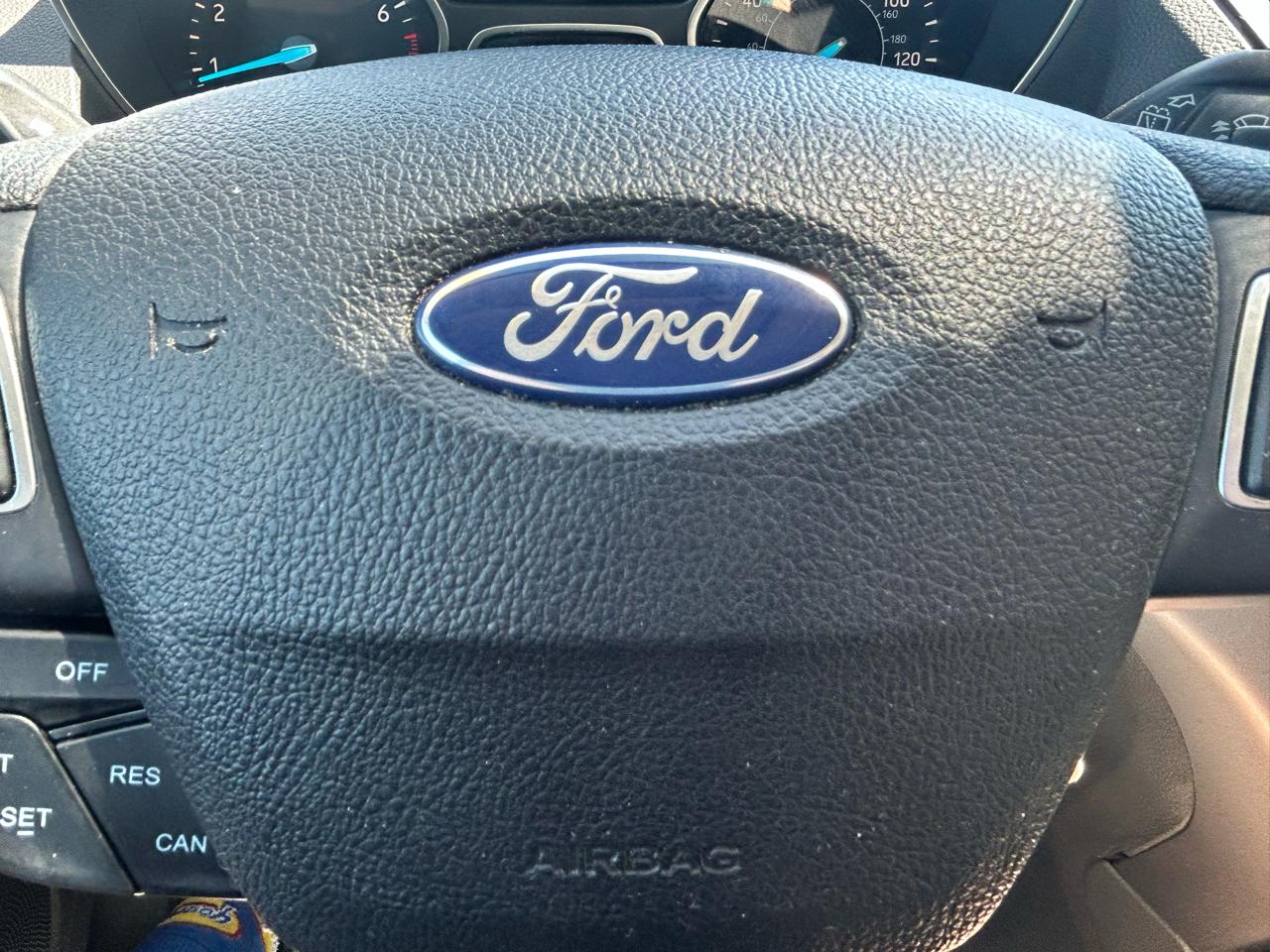 Ford Escape SE FWD 2017