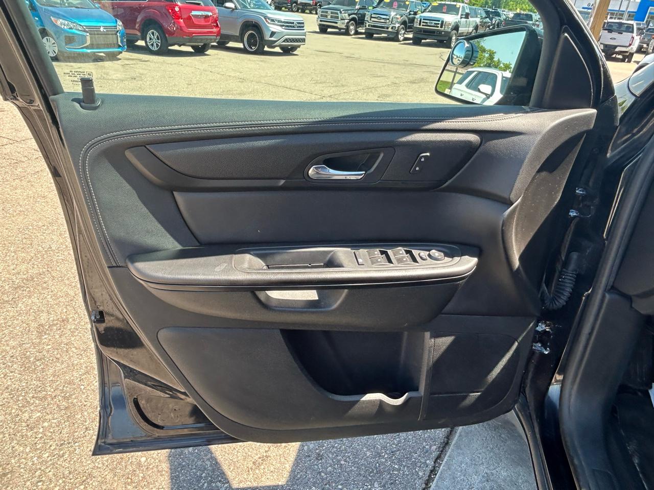 Chevrolet Traverse AWD 4dr LT w/1LT 2017