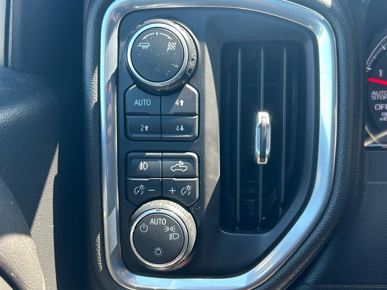 Chevrolet Silverado 1500 RST Double Cab 4WD 2019